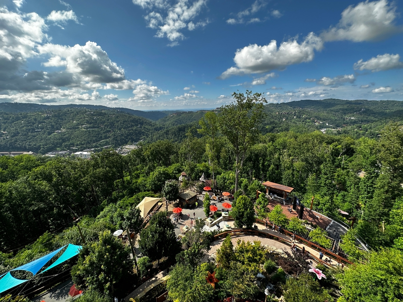 black bear village at anakeesta